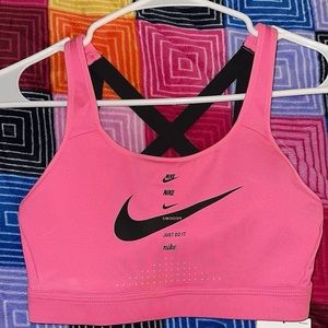 NWT NIKE SPORTS BRA - HOT PINK